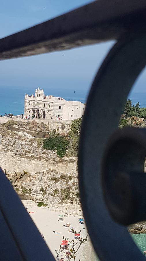 Bed and Breakfast Chez Moi Tropea Centro Екстер'єр фото